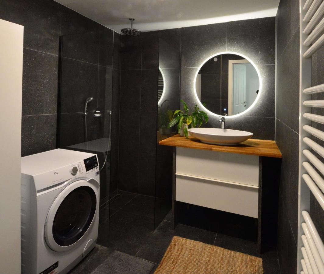 Modern Flat With Parking Space Apartment เวียนนา ภายนอก รูปภาพ